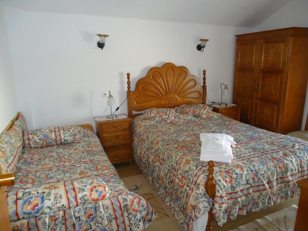 Hotel Aviz Figueira da Foz Bilik gambar