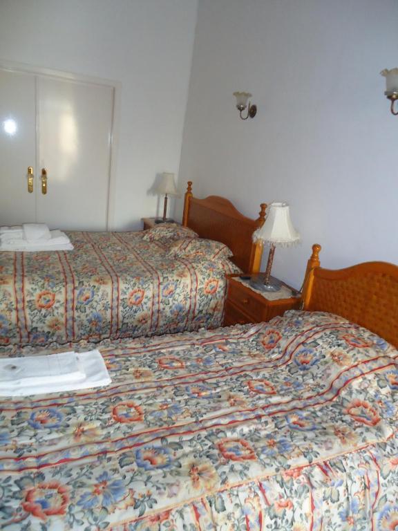 Hotel Aviz Figueira da Foz Bilik gambar